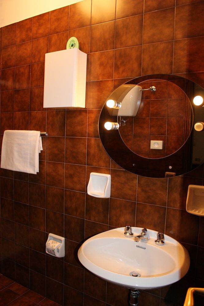 Hotel Pinolo Губбио Экстерьер фото